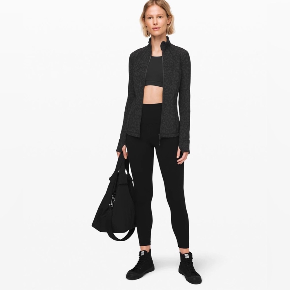 Lululemon Hooded Define Jacket *Nulu in Size 6